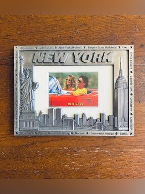 Torkia International New York Pewter 3D Twin Towers Statue of Liberty Frame